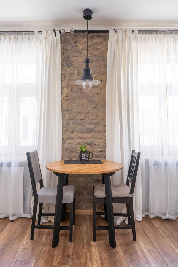 Top-Floor Studio With Courtyard View In Unesco Area, Murnieku Street Residence รีกา ภายนอก รูปภาพ