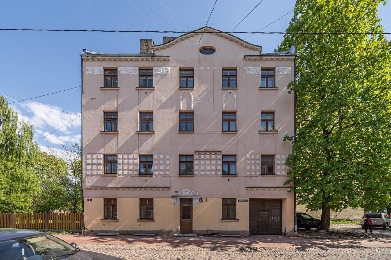 Top-Floor Studio With Courtyard View In Unesco Area, Murnieku Street Residence รีกา ภายนอก รูปภาพ