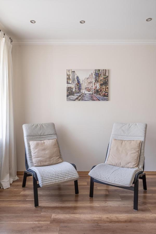 Top-Floor Studio With Courtyard View In Unesco Area, Murnieku Street Residence รีกา ภายนอก รูปภาพ
